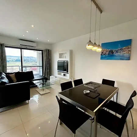 Salina Maisonette - Pool Access * Naxxar