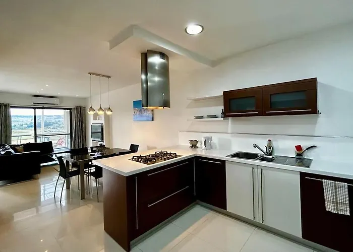 Salina Maisonette - Pool Access Naxxar