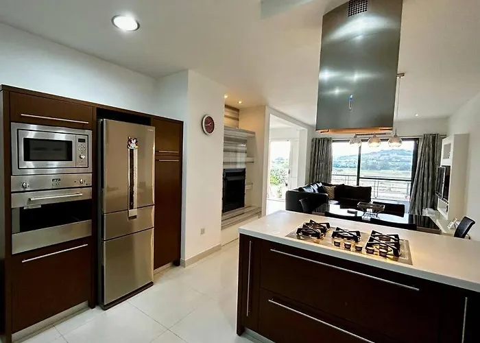 Salina Maisonette - Pool Access Naxxar